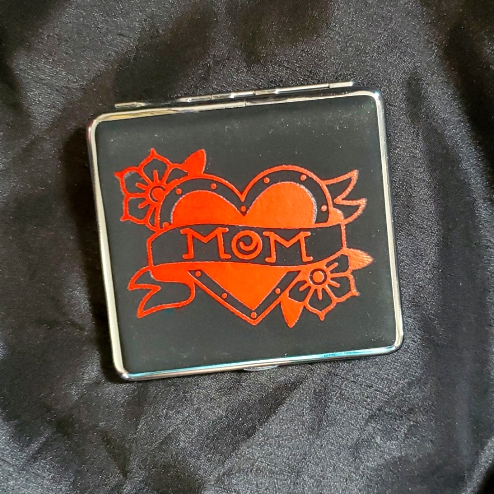 Mom Suade vinyl cigarette case